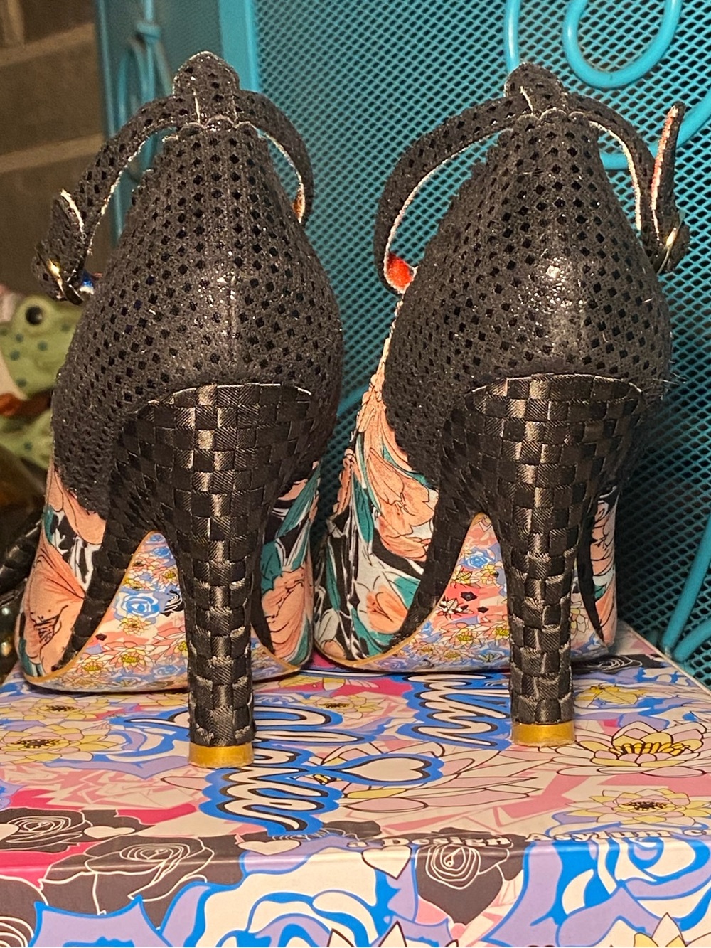 Irregular Choice BLOXY T strap Mary Jane’s, floral,black with bows,in box, 9 - Picture 9 of 13